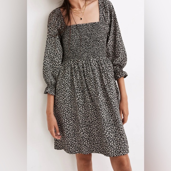 Madewell Lucie Smocked Floral Mini Dress Floral Black M - Picture 2 of 7